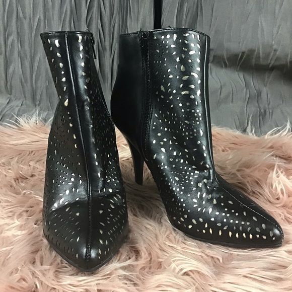 Cushion Walk Cut Outs Ankle Boots - Picture 2 of 7